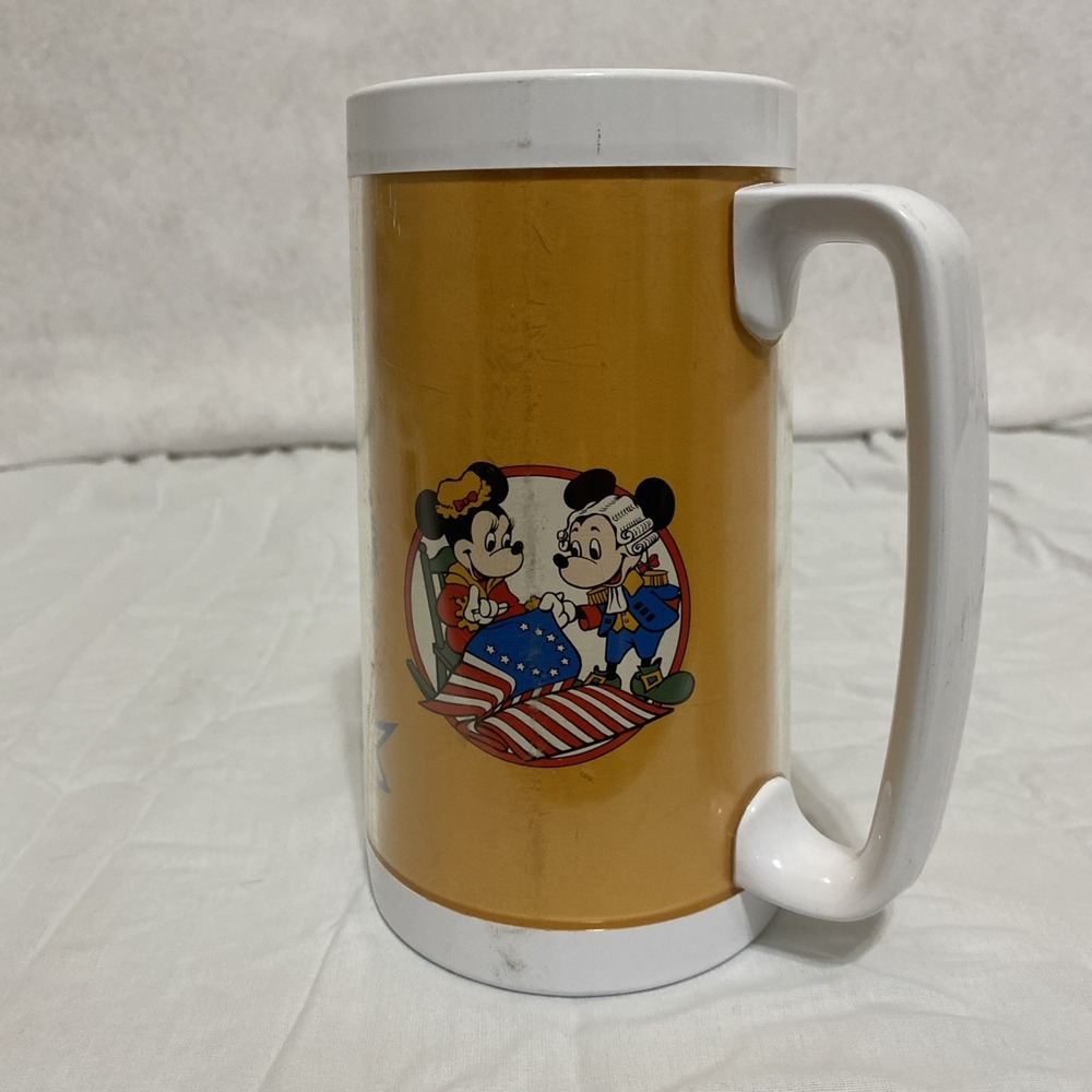 Vintage DISNEYLAND AMERICA ON PARADE 1776-1976 Thermo Serv Mug